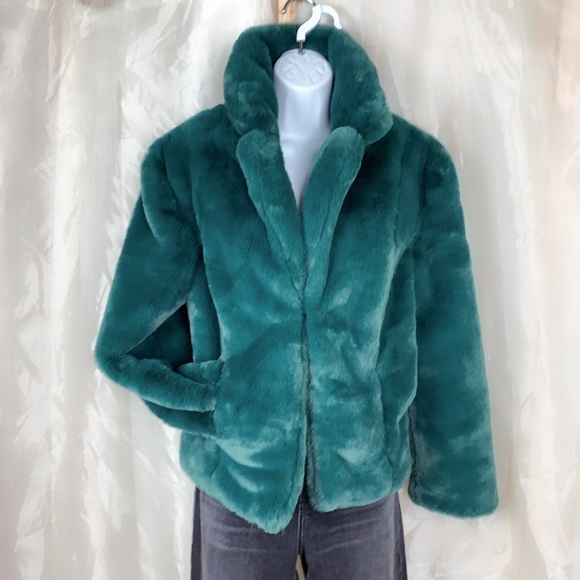 Keepsake Stay With Me Faux Fur Coat Emerald - Picture 6 of 7